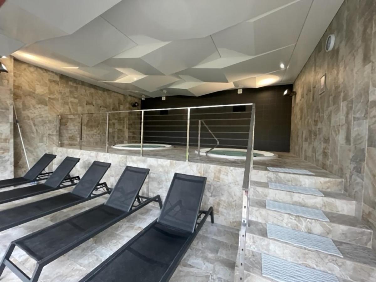 Apartment mit Terrasse